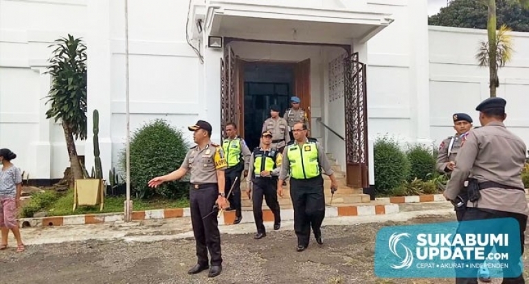 Pengamanan Natal, Ratusan Polisi Bersenjata Lengkap Dikerahkan di Kota Sukabumi